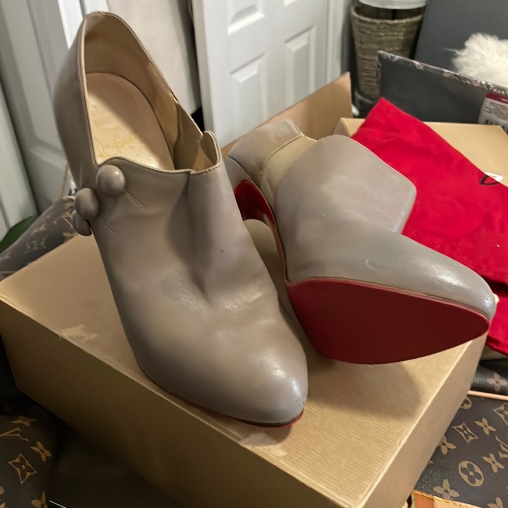 Red bottoms